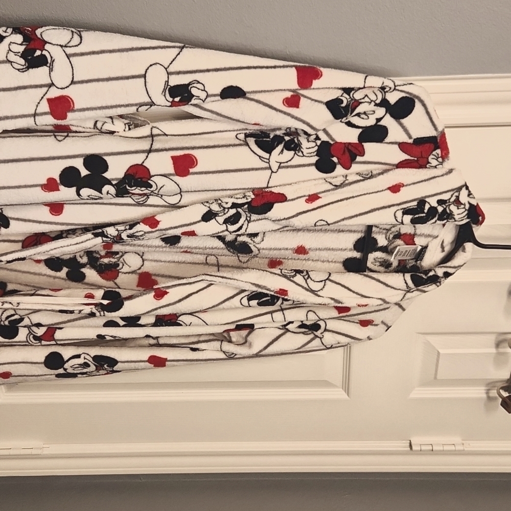 Minnie and Micky Mouse robe